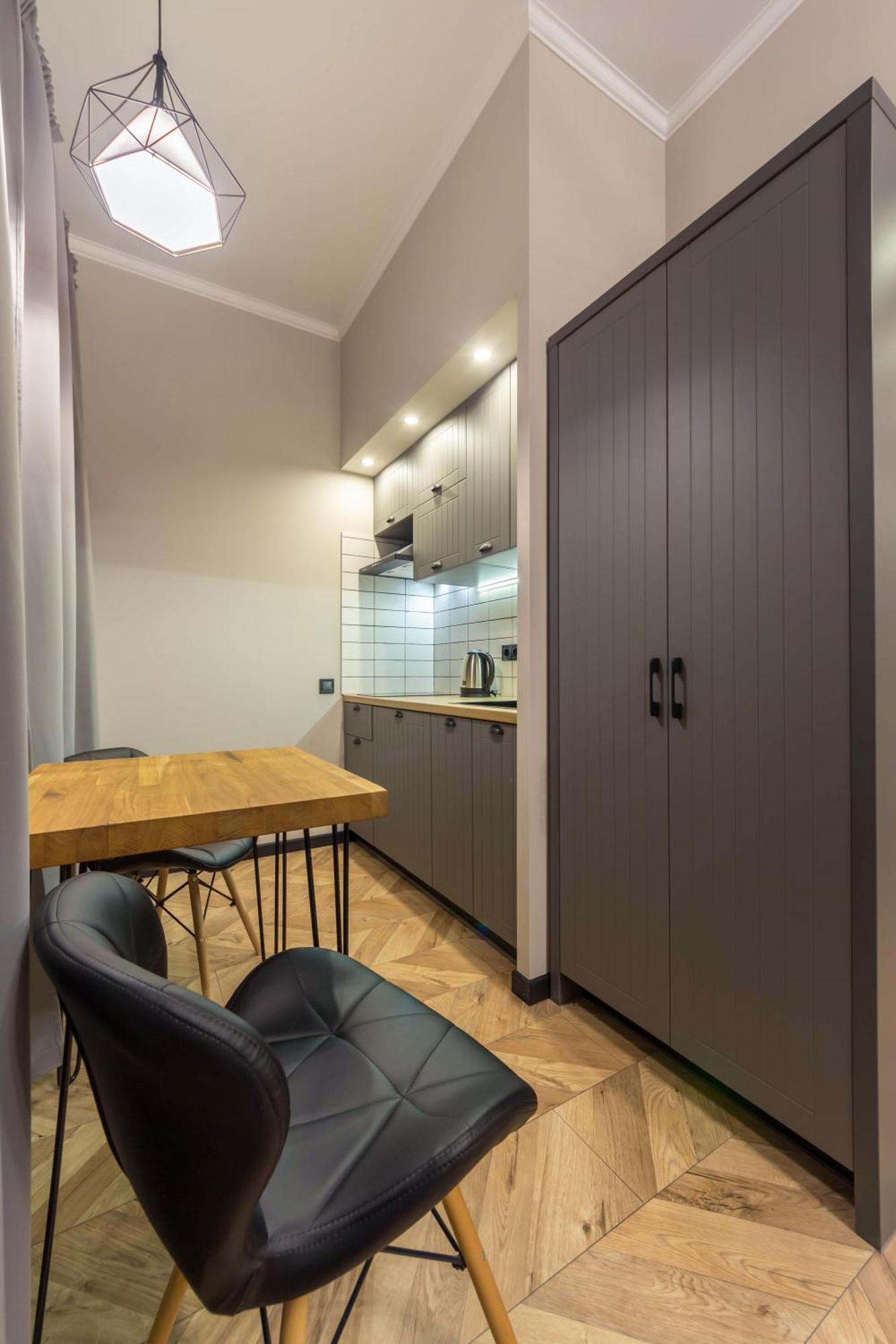 Self Check-In Apartments Maidan Area 키예프 외부 사진